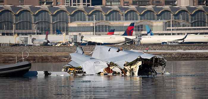 American_Airlines_Black_Hawk_Helicopter_Crash_Potomac_River