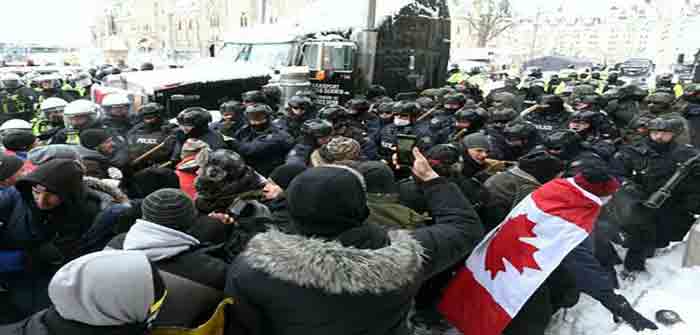 Canada_Freedom_Convoy_Riot_Police