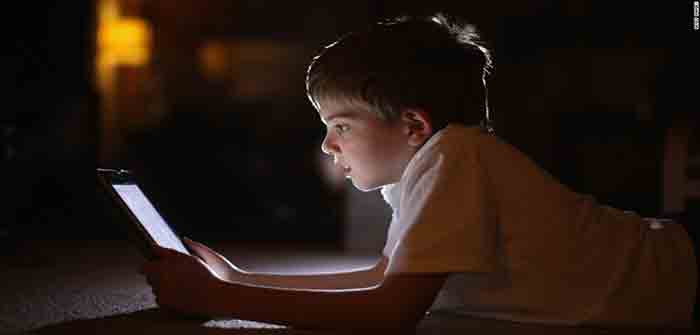 Child_Tablet_Surveillance