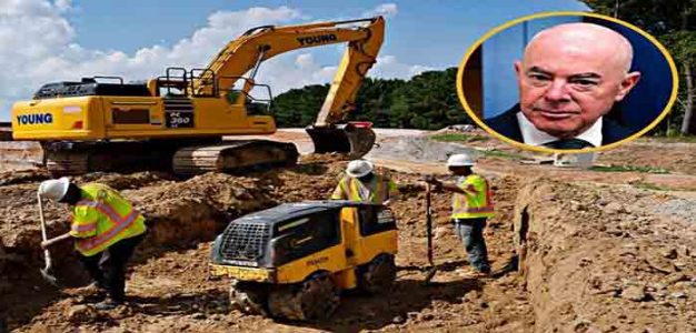 Construction_Worker_GettyImages_Allison_Joyce_Yuri_Gripas