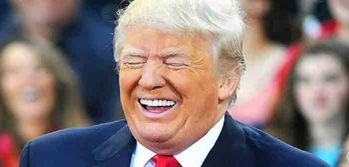 Donald_Trump_Laughing