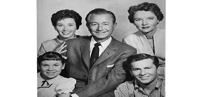 Father_Knows_Best_cast_photo_1962