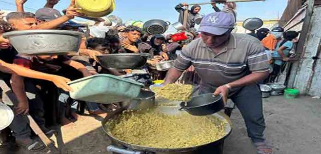 Gazans_Food_Aid