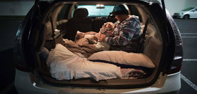 Homeless_People_in_Cars