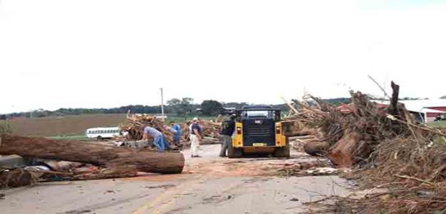 Hurricane_Helene_Citizens_Clearing_Bridge