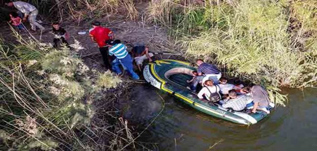Illegal_Immigrants_boat