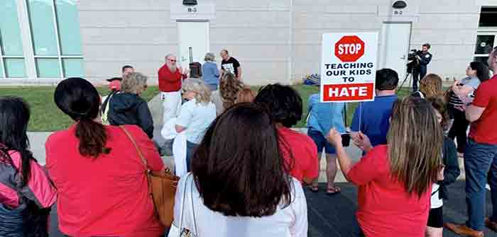 Loudon_County_Parents_Protest