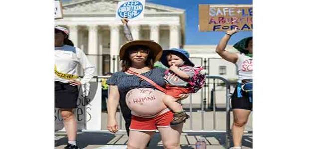 Pregnant_Mother_Pro_Choice_Protests