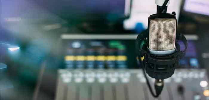 Radio_Microphone_GettyImages_Cris_Canton