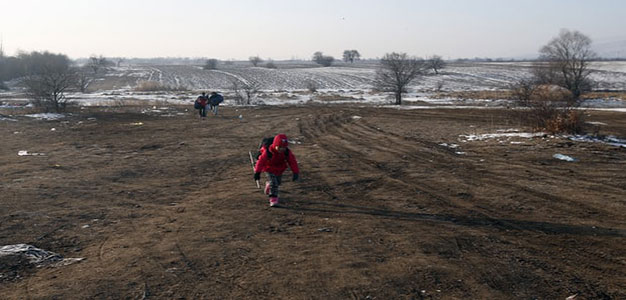 Refugee_children_AP_Darko_Vojinovic