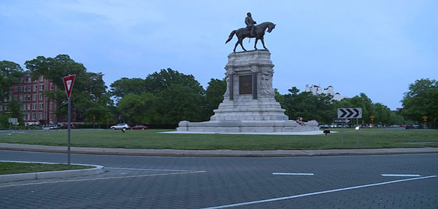 Robert_E_Lee_Monument_Avenue_Richmond_VA