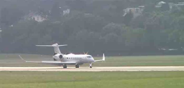 ScreenShot_06-20-2023_JPMorgan_Chase_Gulfstream_G650_Landing_Innsbruck_Airport