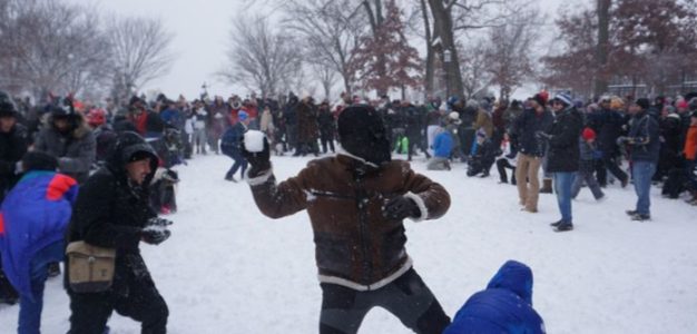 Snowball_Fight_Washington_DC_Washington_Times_Matt_Delaney