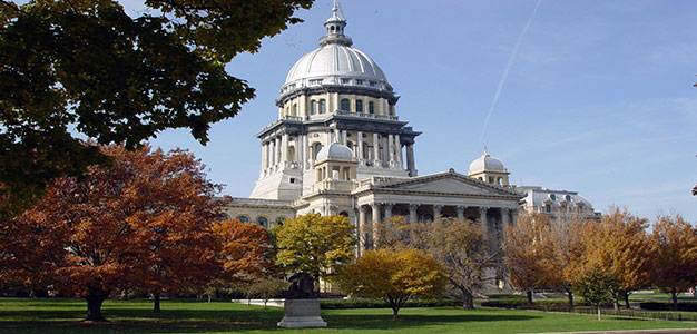 Springfield_-_Illinois_State_Capitol_Building_in_Fall