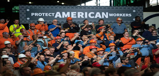Steelworkers_GettyImages_AFP_Saul_Loeb