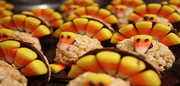 Thanksgiving_Candy_Corn_Turkeys_626