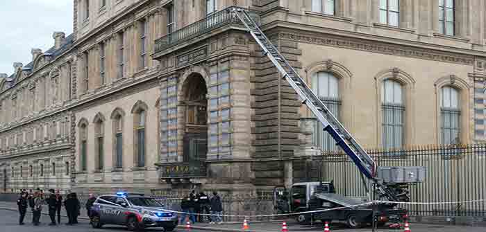The_Louvre_Heist
