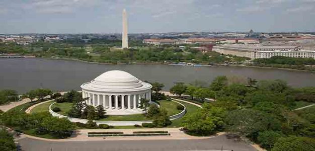 Thomas_Jefferson_Memorial_Washington_Monument