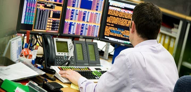 Trading_Desk_Wall_Street_Finance