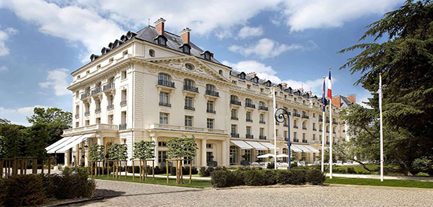 trianon_palace_versailles