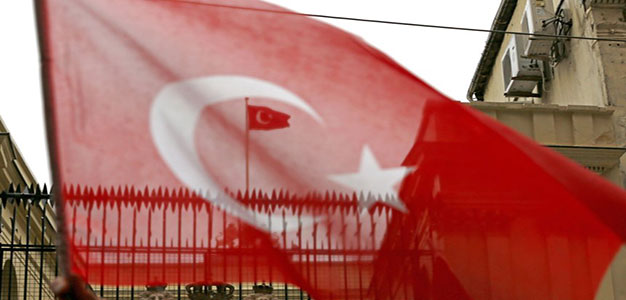 Turkish_Flag_Cem_Turkel_Shutterstock