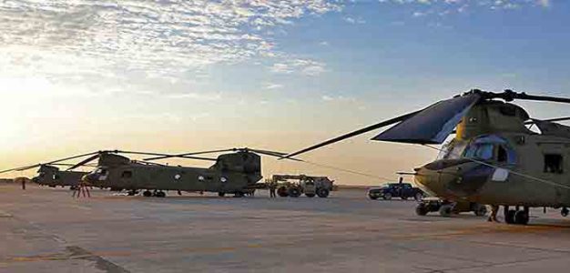 US_Army_CH-47_Chinooks_al_Asad_Air_Base_Iraq_US_Army_Shane_Hamann