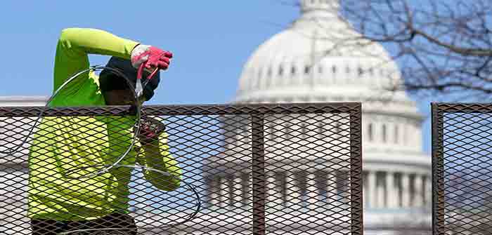 US_Capitol_Fencing_AP