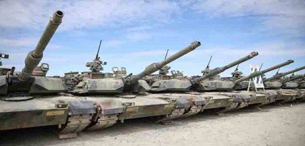 US_Military_Abram_Tanks