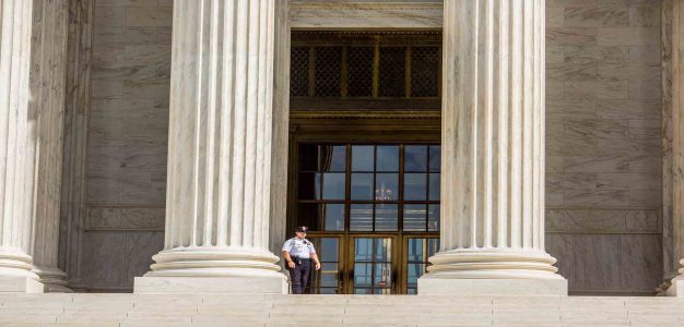 US_Supreme_Court_Flickr_Thomas_Hawk_2280