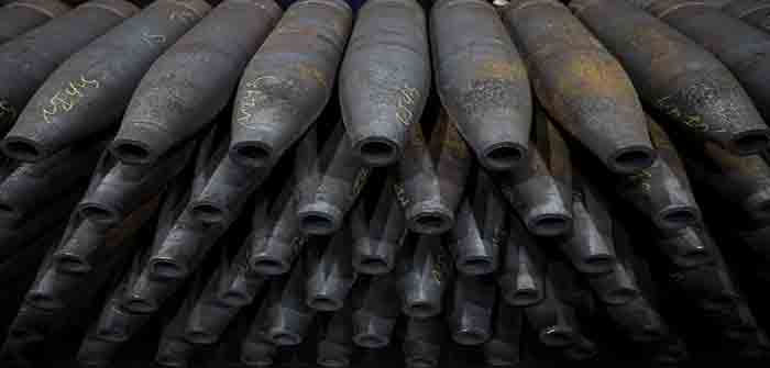 US_Weaponry_155-Millimeter_artillery_shells_Reuters_Brendan_McDermid