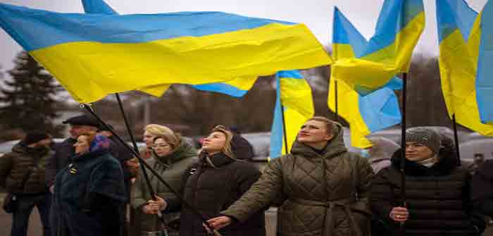 Ukraine_Flags_AP