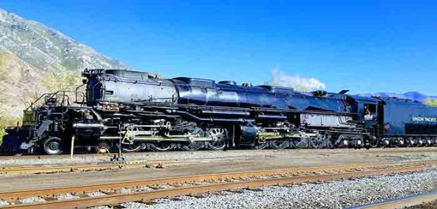 Union_Pacific_Big_Boy-Steam_Engine