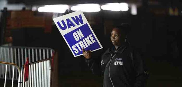 United_Auto_Workers_on_Strike