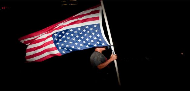 Upside_Down_American_Flag_2280
