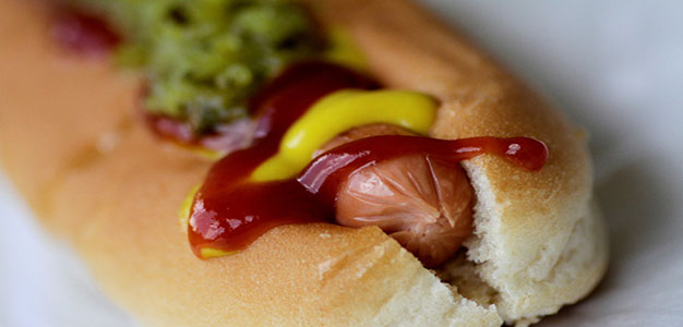 Veganburg_hotdog_Reuters_Thomas_White