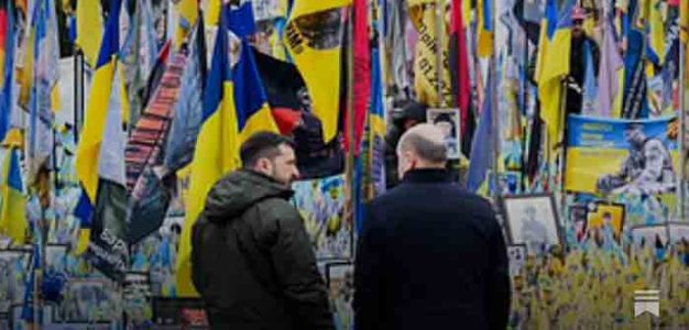 Voldymyr_Zelensky_Olaf_Scholz_Ukrainian_Cemetary