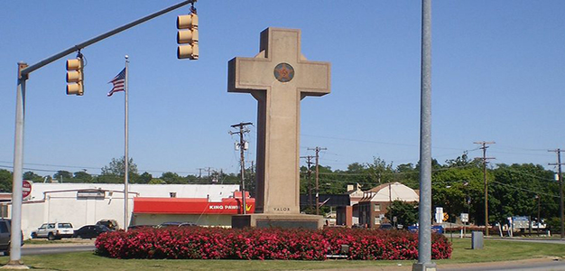 WWI_Memorial_Bladensburg_cross_fb