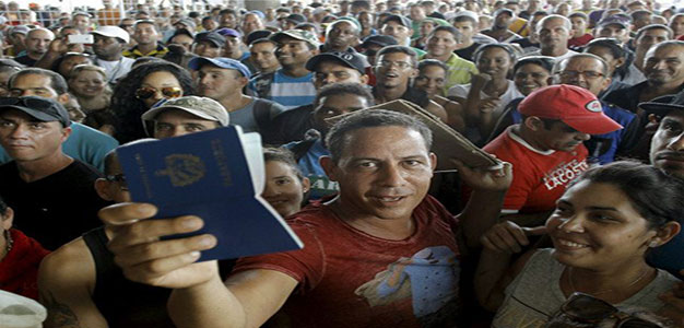 cubans_with_passports_panama_reuters