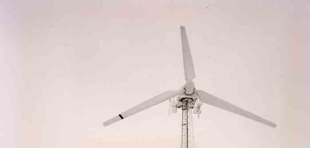 frozen_wind_turbine