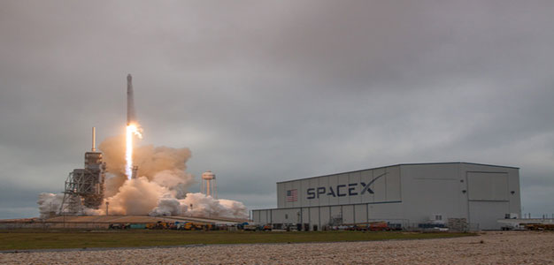 spacex-pad39a-falcon-9-first-launch-2